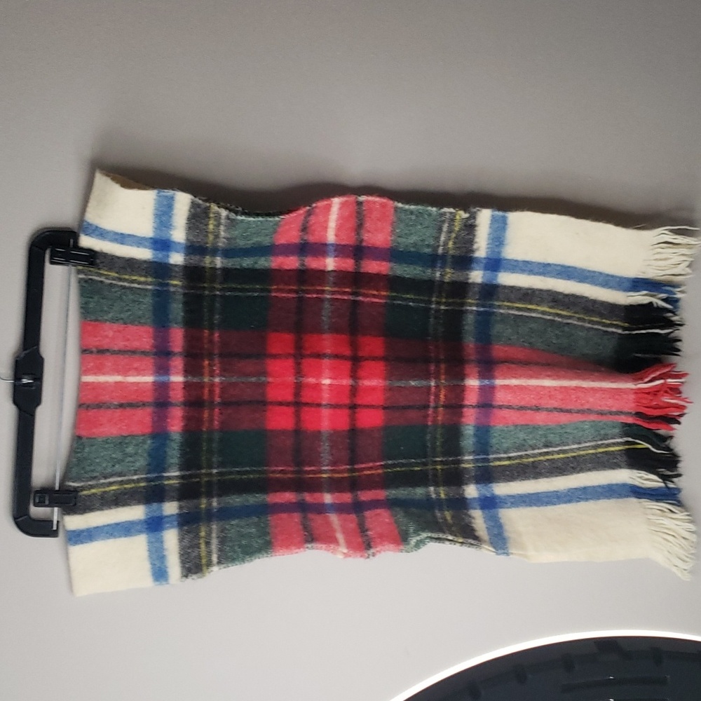 Vintage Vaeger All Wool Tartan Pattern Plaid Academia Christmas Scarf